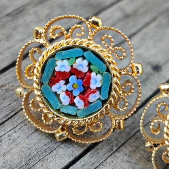 Vintage Eccentric Italian micromosaic earrings - Picture 3 of 7